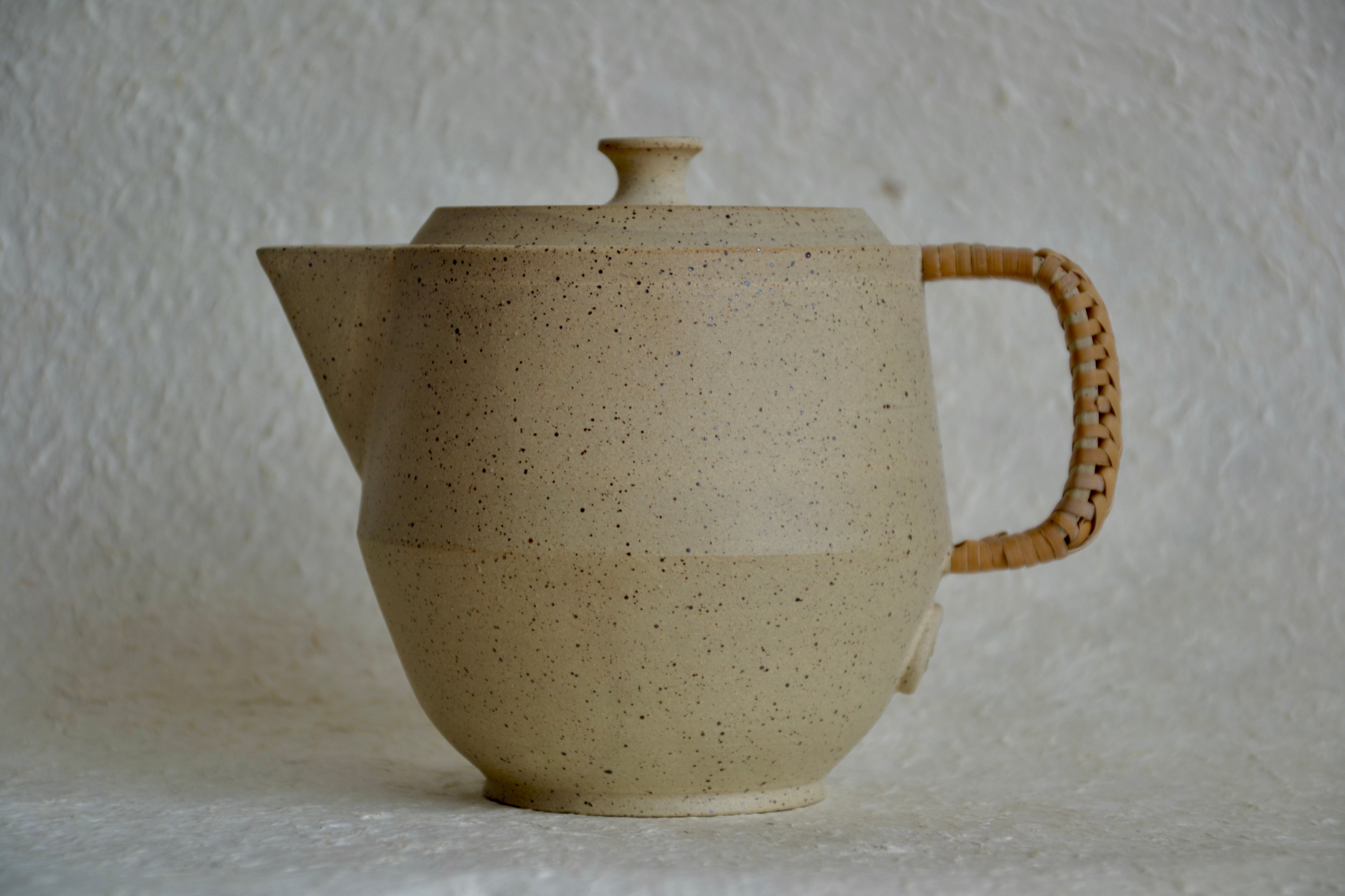 Teapot: Raw Rattan Speckle